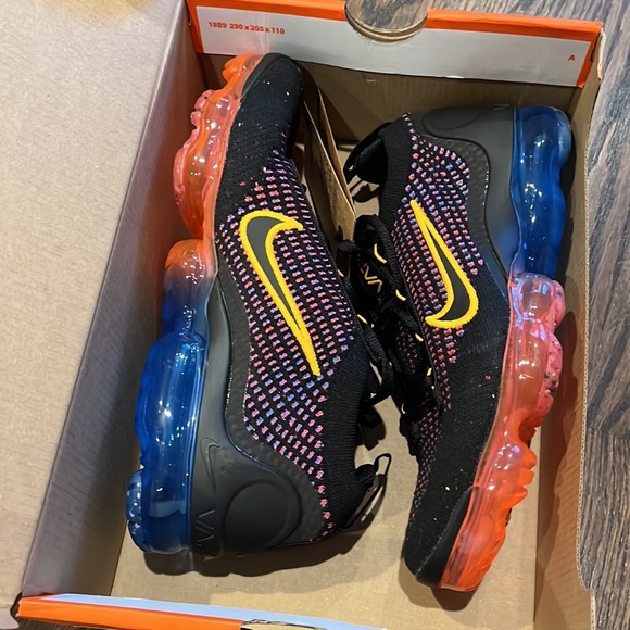 Nike Big kids Air Vapormax 2021 DV2198 001 - Picture 6 of 7